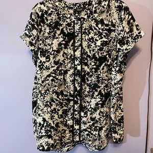 Black and white print S/S blouse - Size 1X